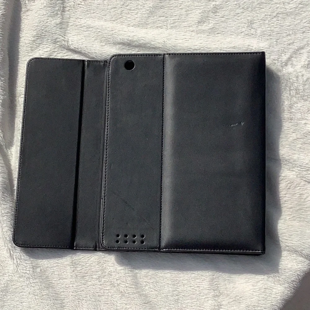 iPad Bluetooth Keyboard